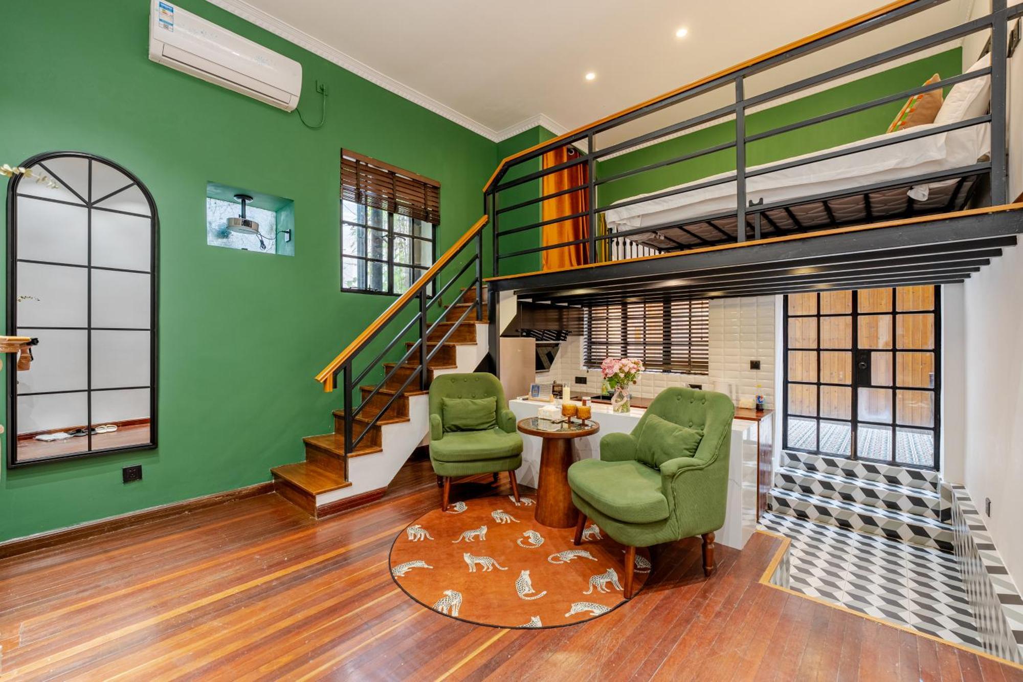 Downtown Blossom B&b- Yongkang Road * Shanghai